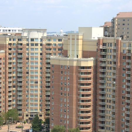 Crystal Quarters Corporate Housing At The Gramercy Arlington Bilik gambar