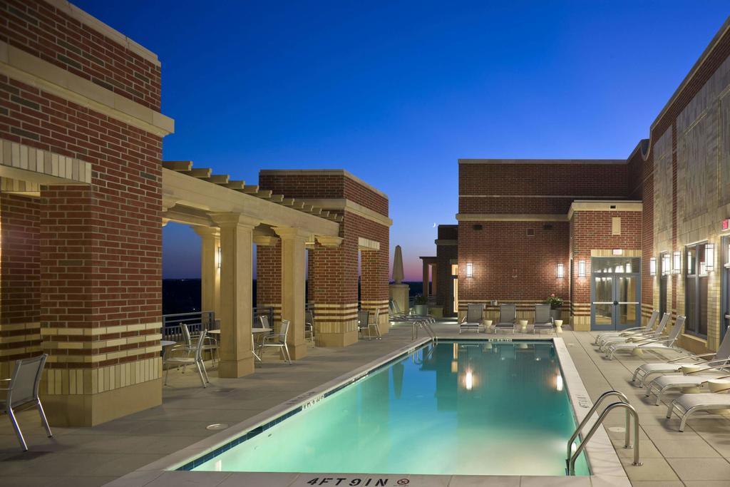 Crystal Quarters Corporate Housing At The Gramercy Arlington Luaran gambar